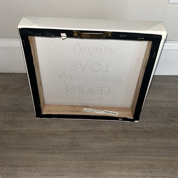 Canvas - Picture 3 of 3